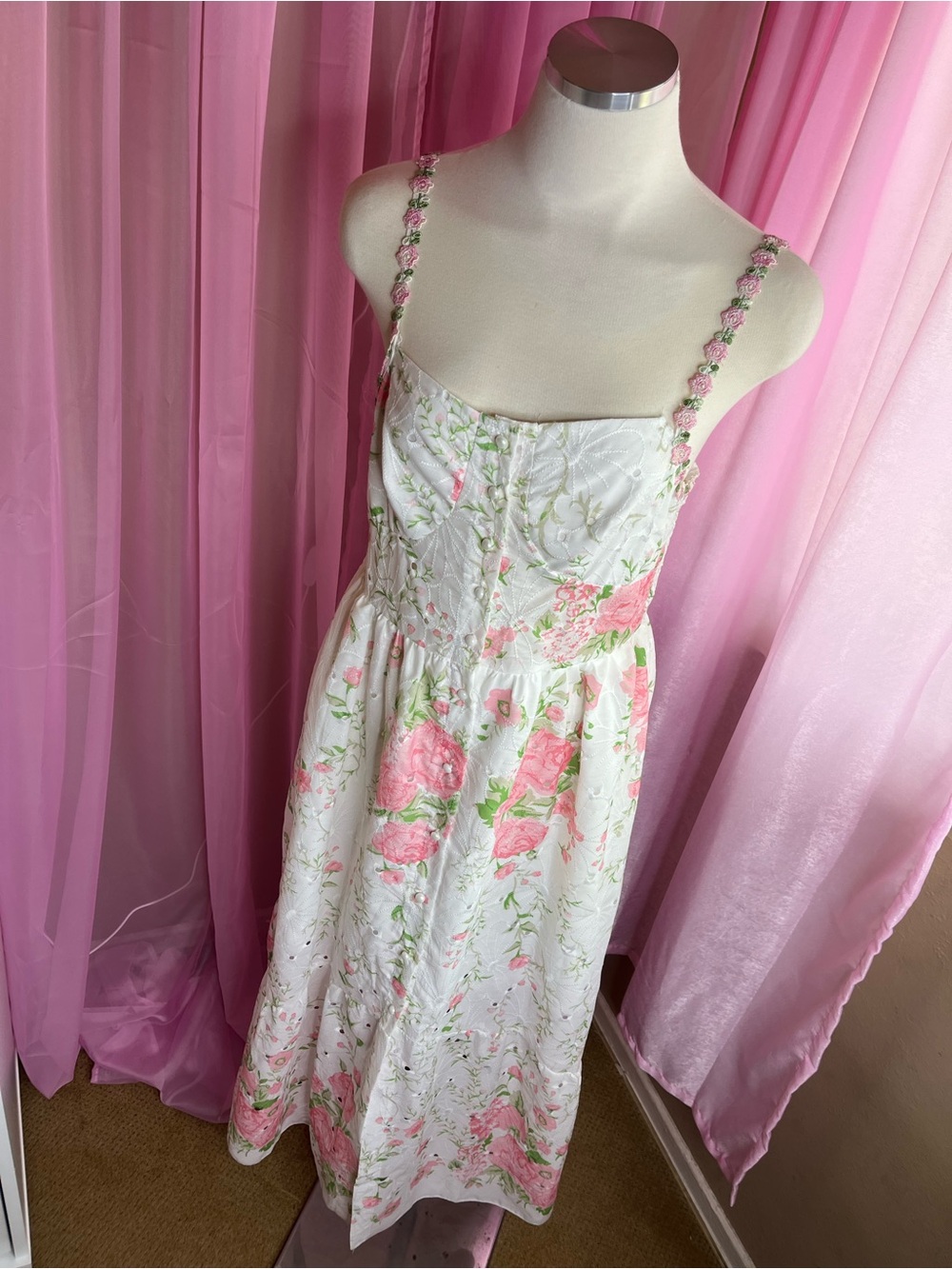 SHEIN White Maxi Dress with Pink Floral Print - Picture 2 of 9